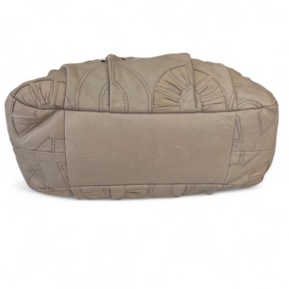 Coach Madison Embellished Leather Op Art Maggie Medium Bag Cream/Beige - Picture 6 of 11